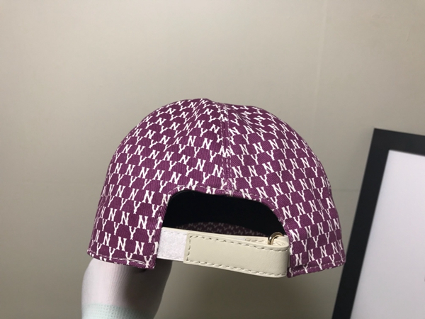 ブランド帽子側面デザイン